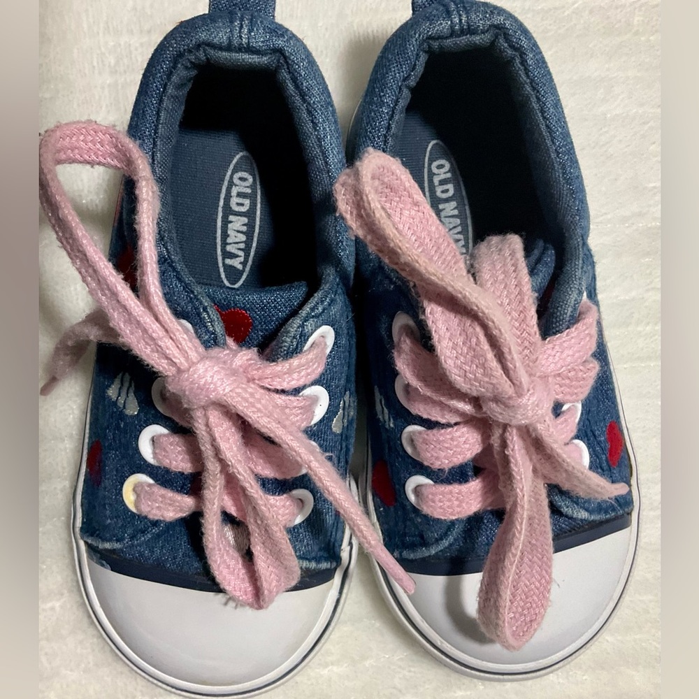 Old Navy EUC Toddler Girls Denim Sneakers Size 3T